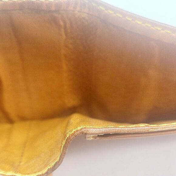 Etro Leather Bifold Wallet - Picture 5 of 6